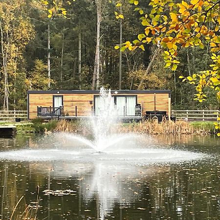 Oak Boutique Lodge Includes Hot Tub Air Con & Dog 요크 외부 사진