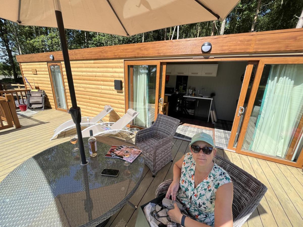 Oak Boutique Lodge Includes Hot Tub Air Con & Dog 요크 외부 사진
